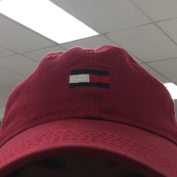 SOLD🌈tommy dad cap - Picture 2 of 5